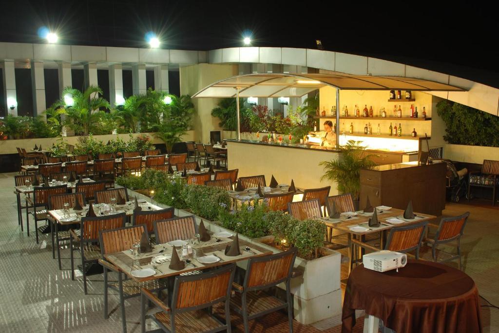 ホテルAmbience Executive Pimpri-Chinchwad レストラン 写真